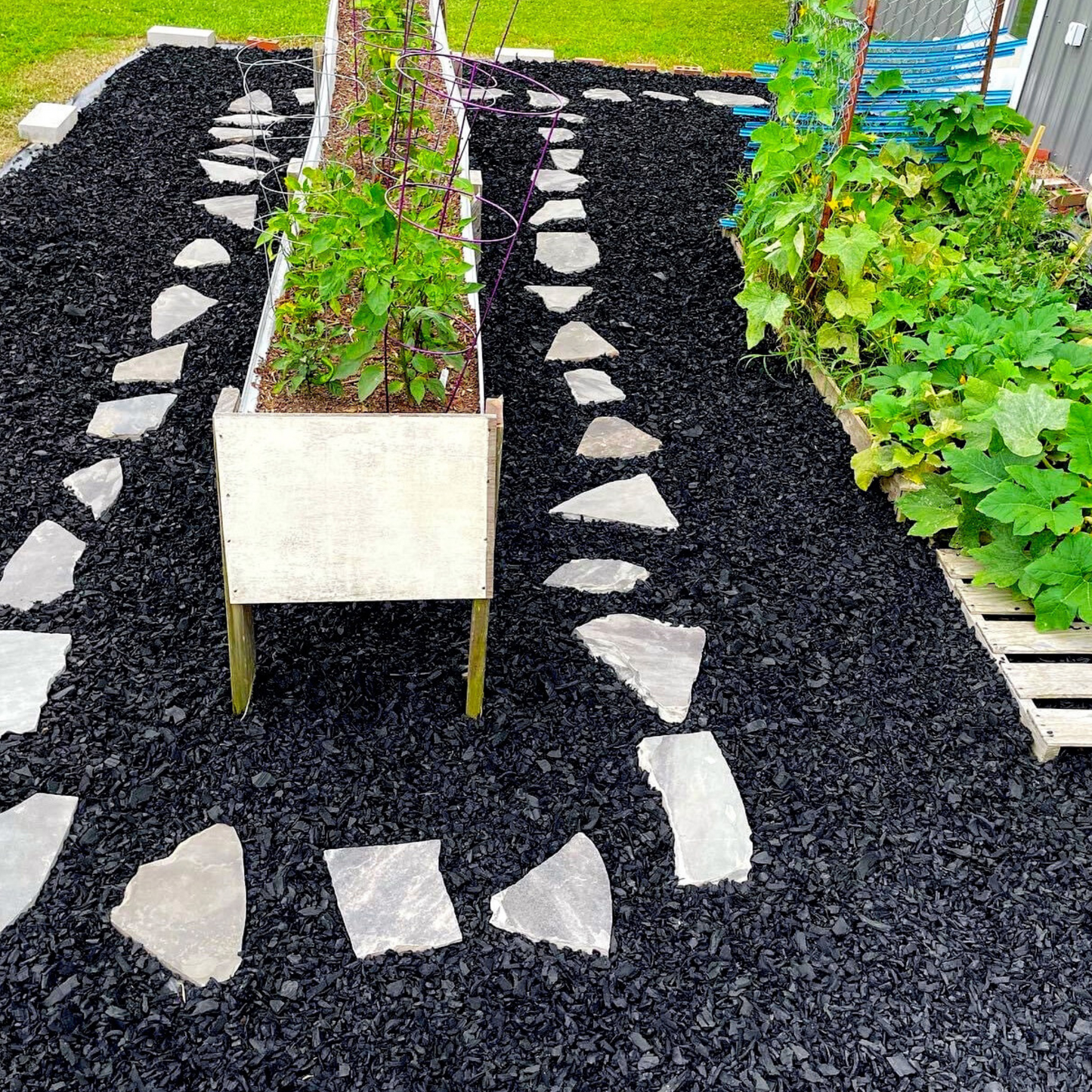 Black Rubber Mulch
